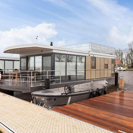 Welcome In - Houseboat 'Elysium' Met Eigen Aanlegsteiger Sneek - Оффінгавір Екстер'єр фото