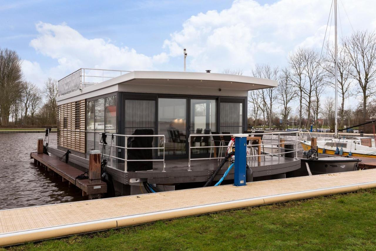 Welcome In - Houseboat 'Elysium' Met Eigen Aanlegsteiger Sneek - Оффінгавір Екстер'єр фото