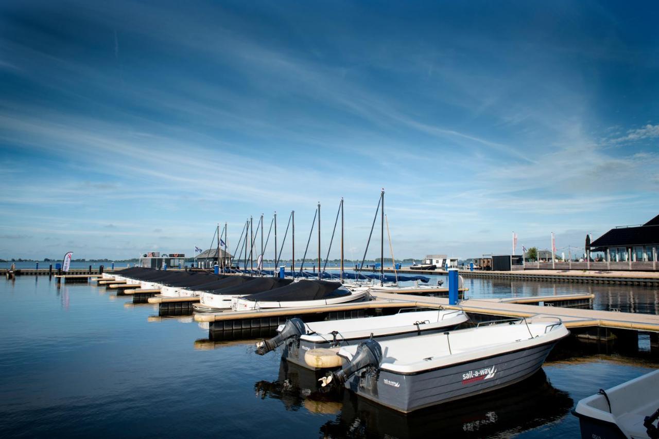 Welcome In - Houseboat 'Elysium' Met Eigen Aanlegsteiger Sneek - Оффінгавір Екстер'єр фото